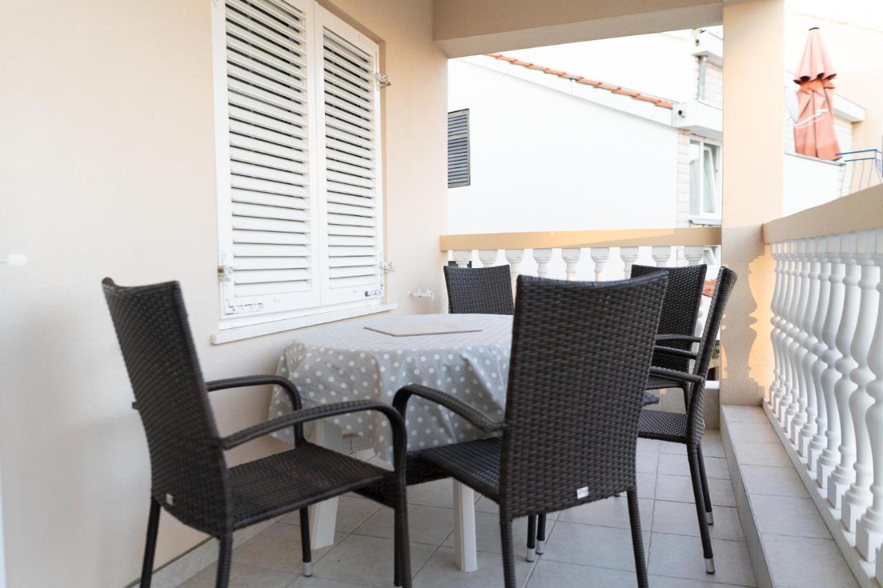Apartment Mladen Biograd Na Moru Exteriér fotografie