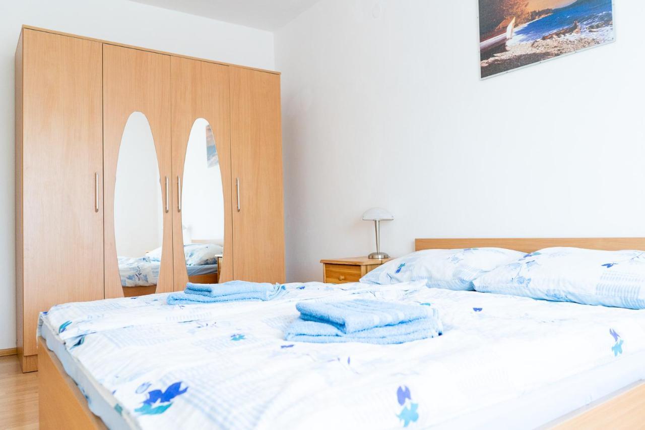 Apartment Mladen Biograd Na Moru Exteriér fotografie
