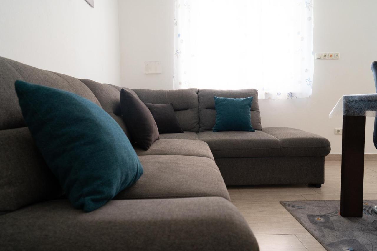 Apartment Mladen Biograd Na Moru Exteriér fotografie