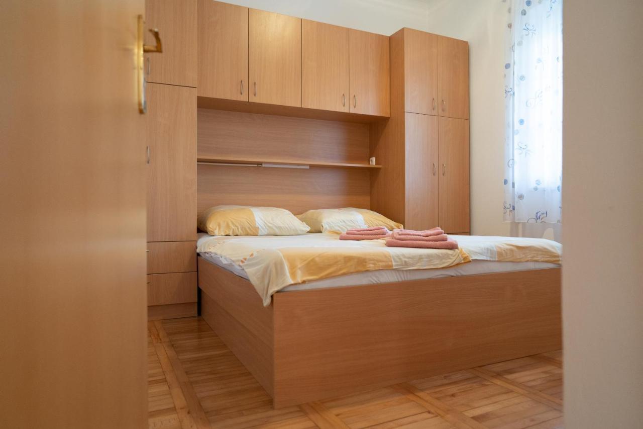 Apartment Mladen Biograd Na Moru Exteriér fotografie