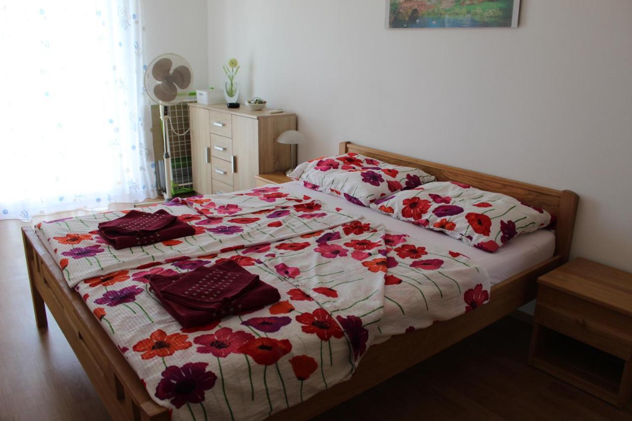 Apartment Mladen Biograd Na Moru Exteriér fotografie
