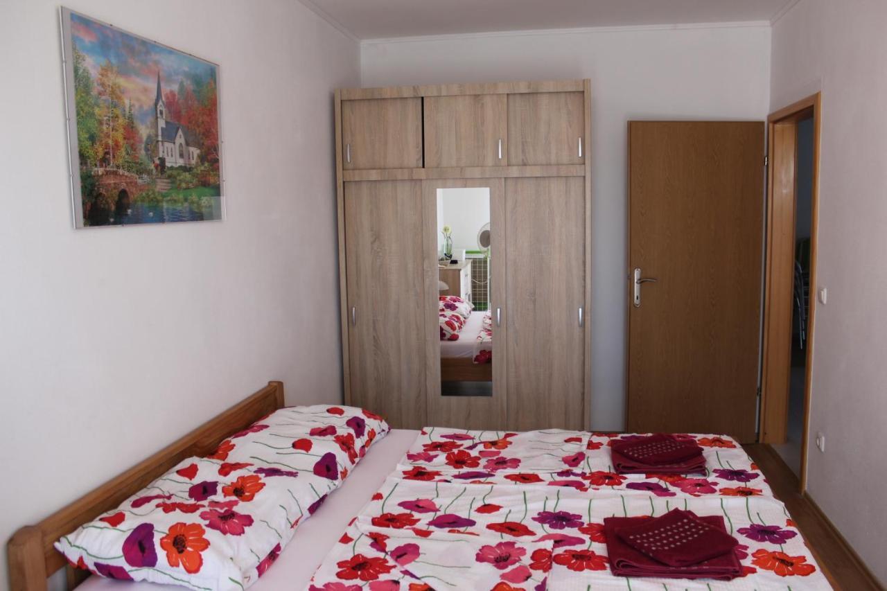 Apartment Mladen Biograd Na Moru Exteriér fotografie