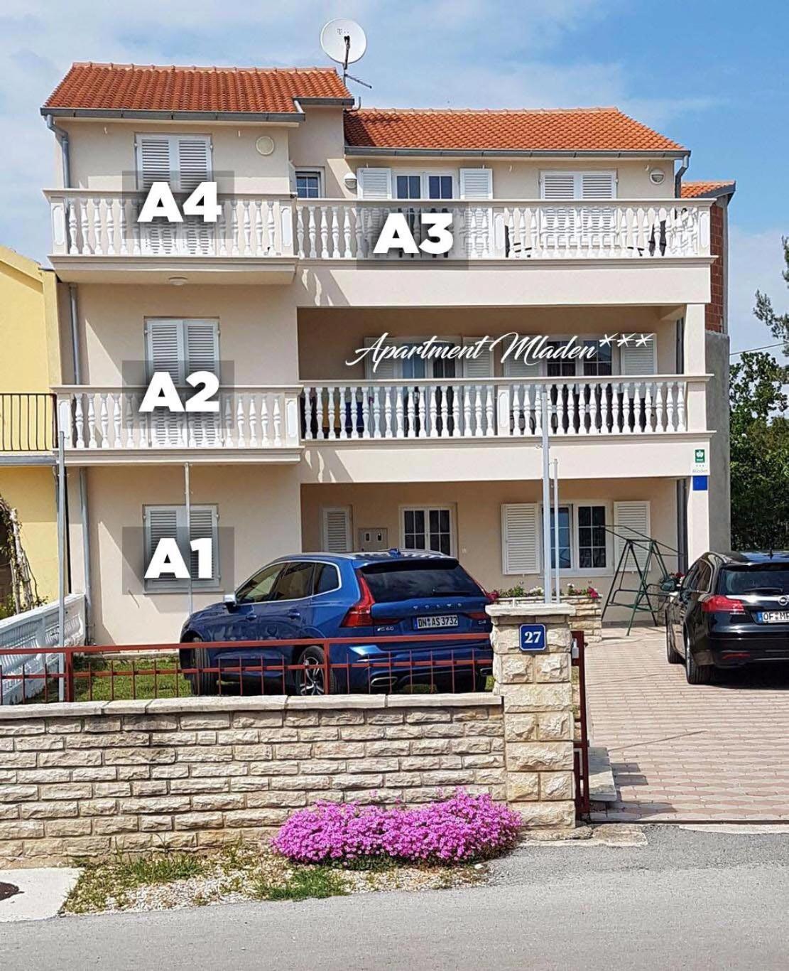 Apartment Mladen Biograd Na Moru Exteriér fotografie